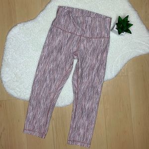 LULULEMON Align Pink Capri Legging EUC